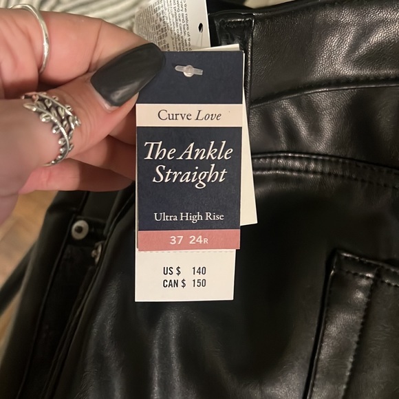 Mixed Fabric High-Rise Jeans - Picture 7 of 7